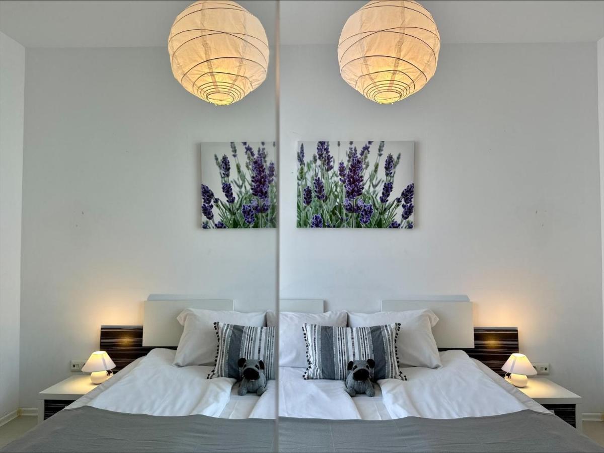 Menada Rainbow Apartments ซันนีบีช ภายนอก รูปภาพ