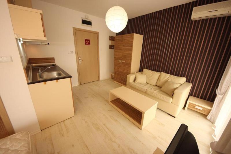 Menada Rainbow Apartments ซันนีบีช ห้อง รูปภาพ