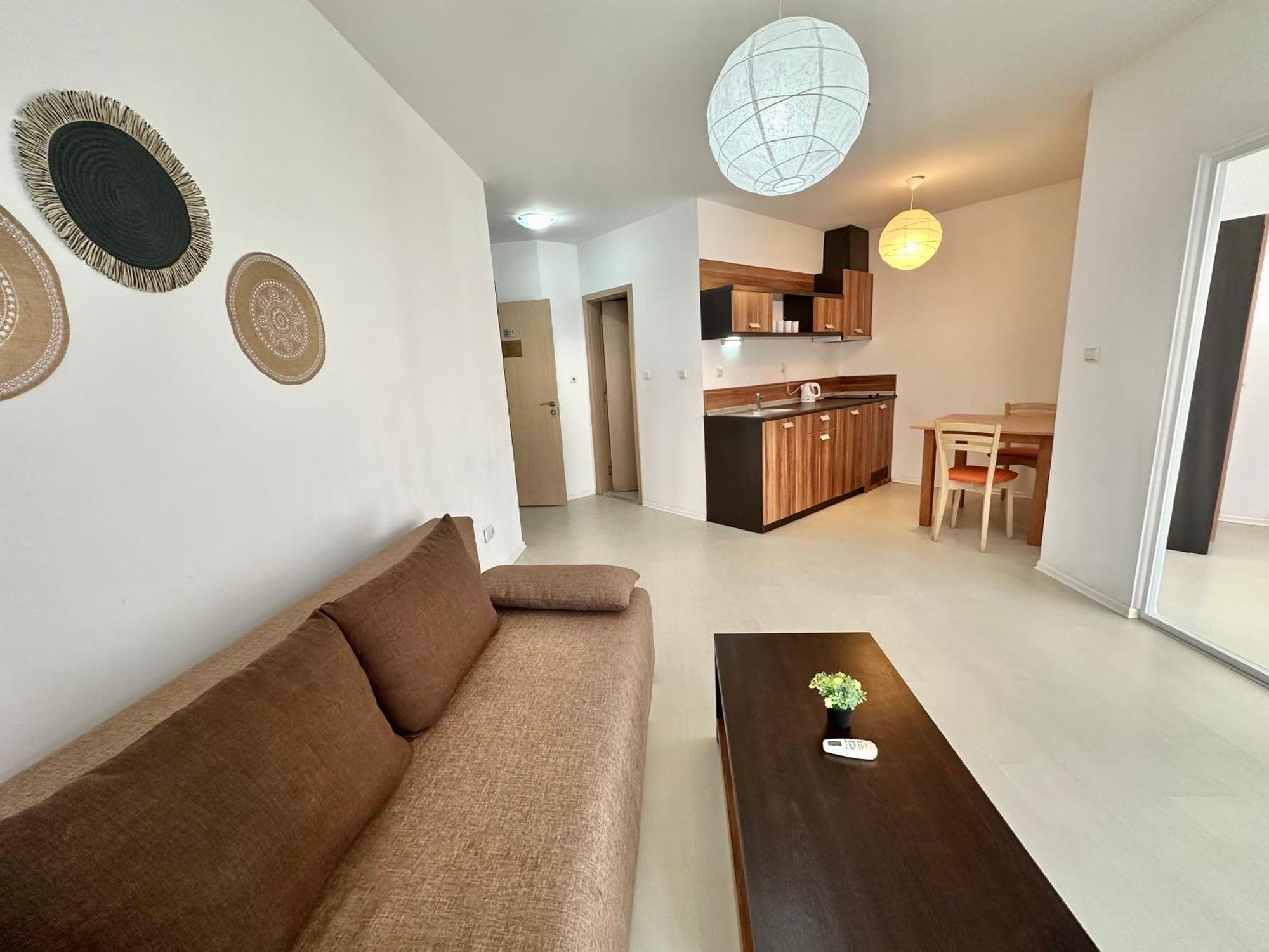 Menada Rainbow Apartments ซันนีบีช ภายนอก รูปภาพ