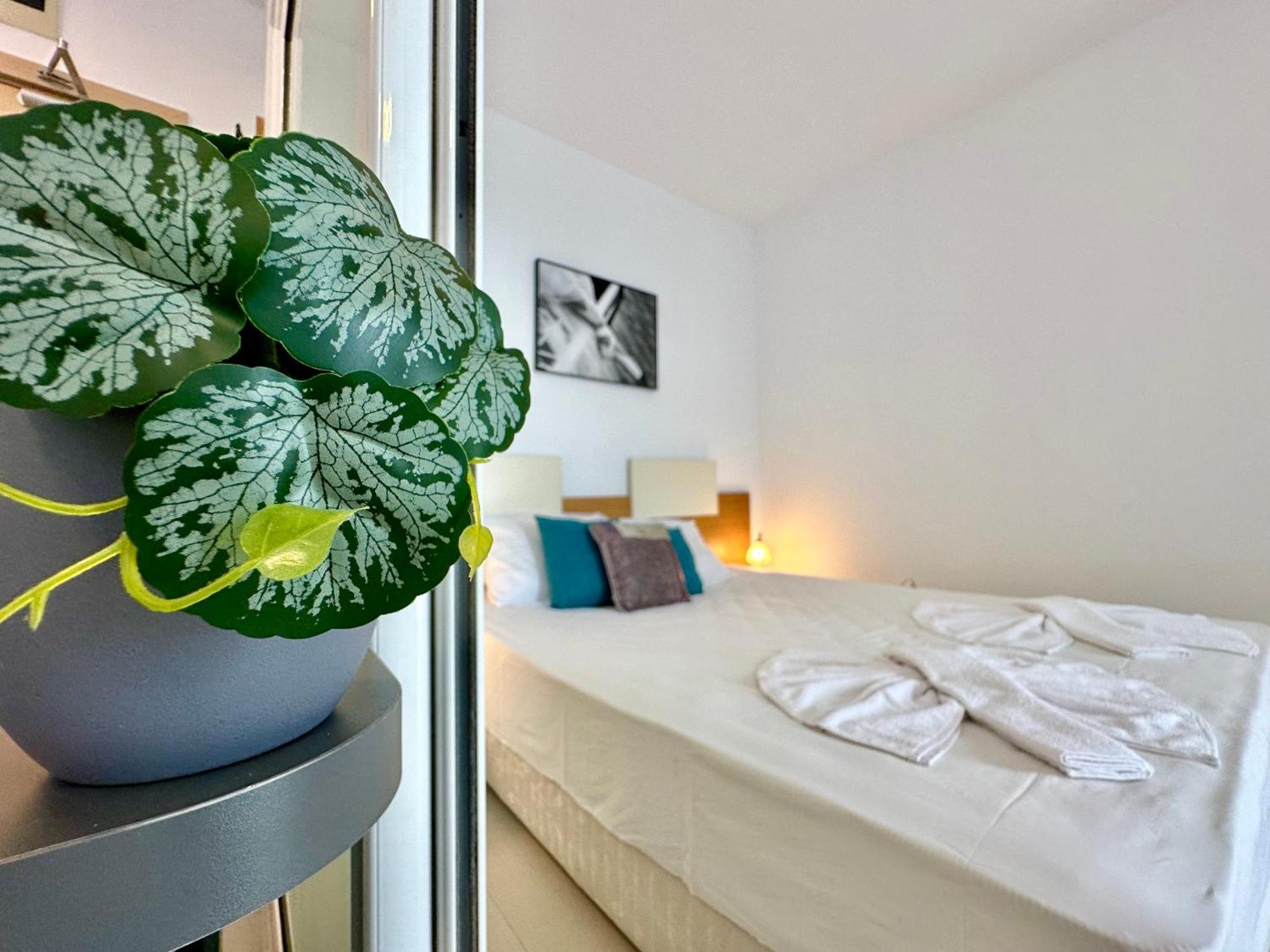 Menada Rainbow Apartments ซันนีบีช ห้อง รูปภาพ
