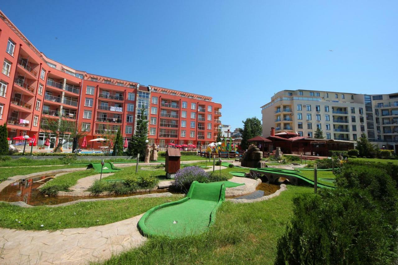 Menada Rainbow Apartments ซันนีบีช ภายนอก รูปภาพ